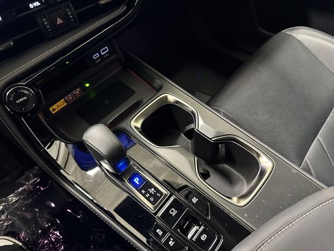 Used 2022 Lexus NX 350h AWD image 26