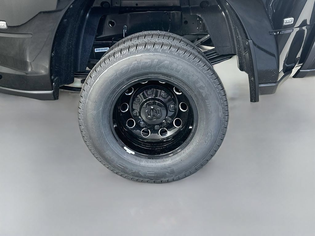 New 2026 RAM 3500 Laramie w/ Night Edition AWD/4WD image 17
