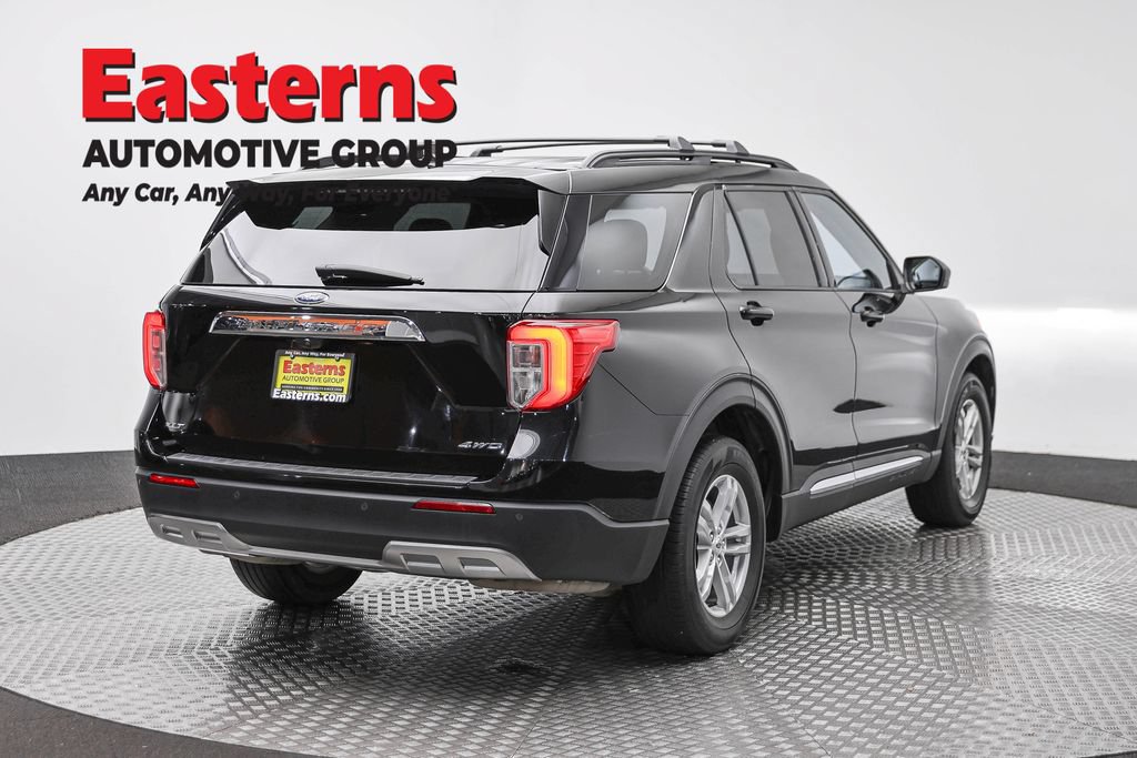 Used 2022 Ford Explorer XLT w/ Equipment Group 202A AWD/4WD image 7