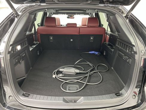 Certified 2025 MAZDA CX-70 Plug-In Hybrid w/ Premium Plus AWD/4WD image 30