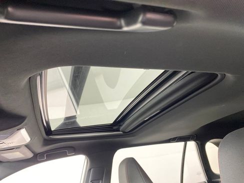 Certified 2021 Toyota RAV4 SE image 10