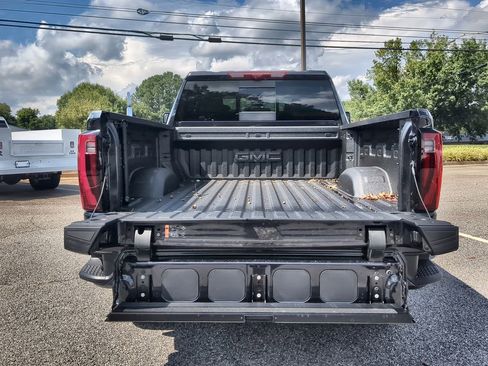 New 2025 GMC Sierra 2500 Denali w/ Denali Reserve Package image 27