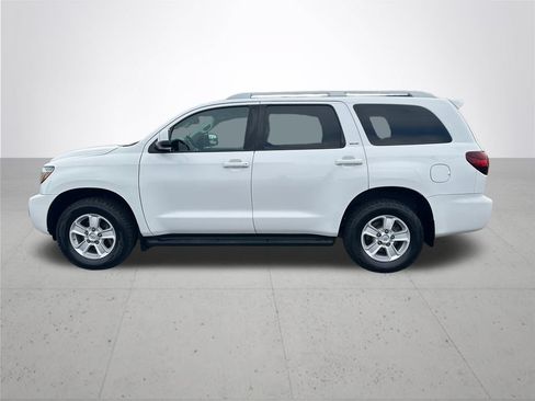 Used 2021 Toyota Sequoia SR5 w/ Premium Package AWD/4WD image 10