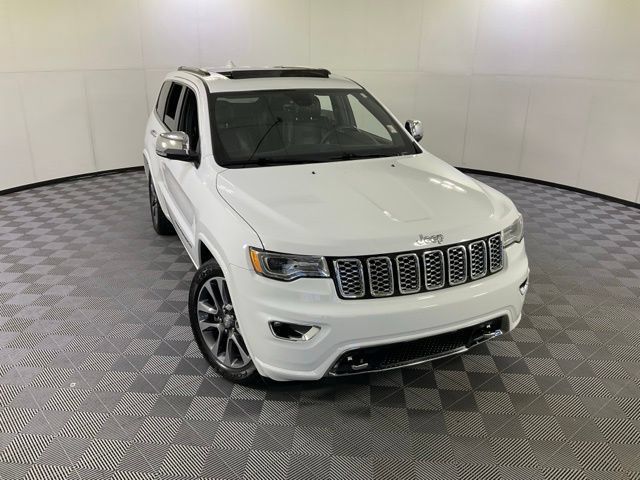 Used 2017 Jeep Grand Cherokee Overland AWD/4WD image 38