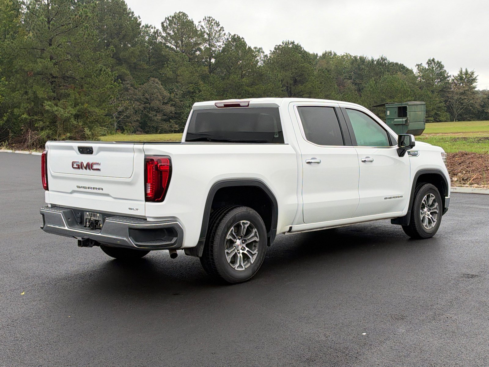 Used 2025 GMC Sierra 1500 SLT AWD/4WD image 5