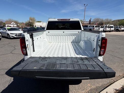 Used 2023 GMC Sierra 1500 SLE image 20