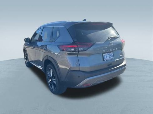 Used 2023 Nissan Rogue SL image 6