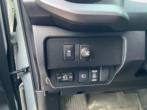 Used 2023 Toyota Tacoma TRD Off-Road w/ Technology Package image 23