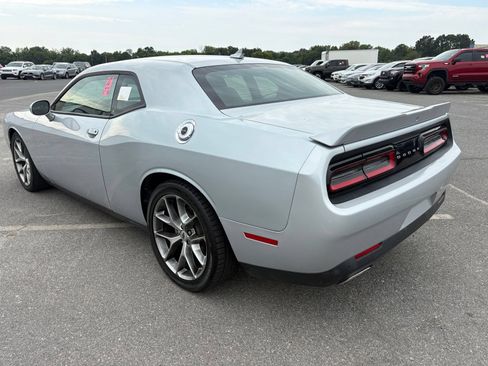 Used 2022 Dodge Challenger GT RWD image 5