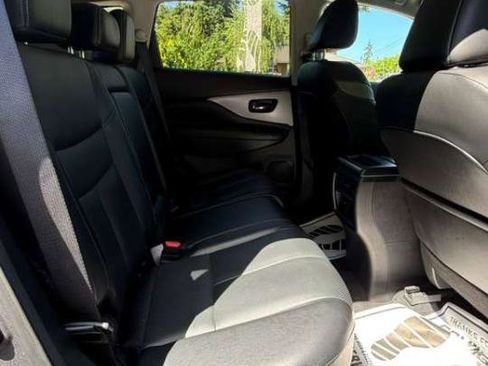 Used 2023 Nissan Murano SL FWD image 13