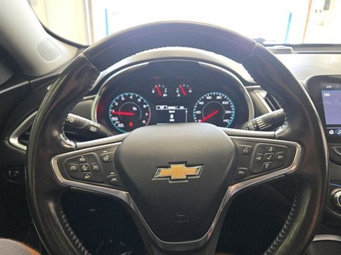 Used 2020 Chevrolet Malibu LT w/ Leather Package FWD image 28