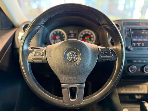 Used 2017 Volkswagen Tiguan Sport AWD/4WD image 25