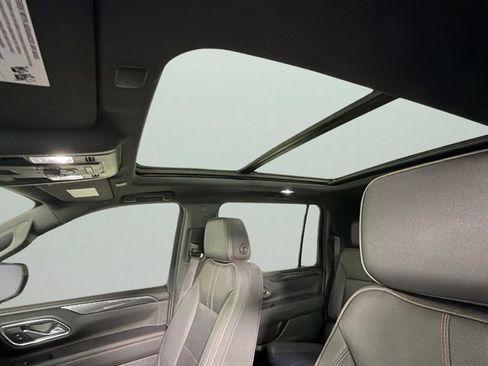 Certified 2023 Chevrolet Suburban RST w/ Luxury Package RWD image 27