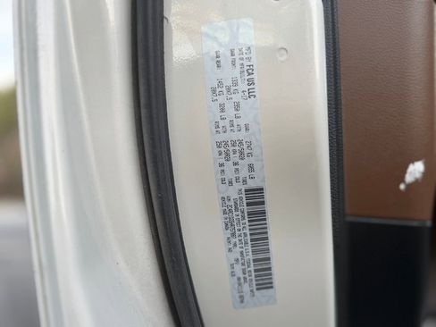 Used 2017 Chrysler Pacifica Limited w/ Advanced Safetytec Group image 59