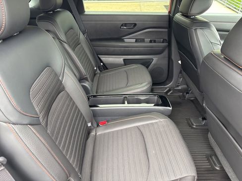 Used 2023 Nissan Pathfinder Rock Creek AWD/4WD image 15