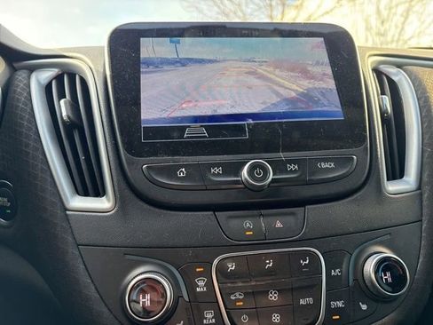 Used 2024 Chevrolet Malibu LT image 14