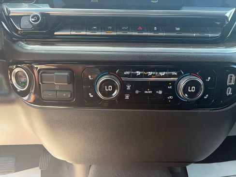 Used 2026 Chevrolet Silverado 1500 LT AWD/4WD image 28