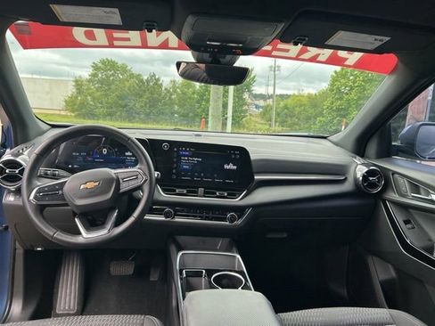 Used 2025 Chevrolet Equinox LT w/ Safety and Technology Package FWD image 38