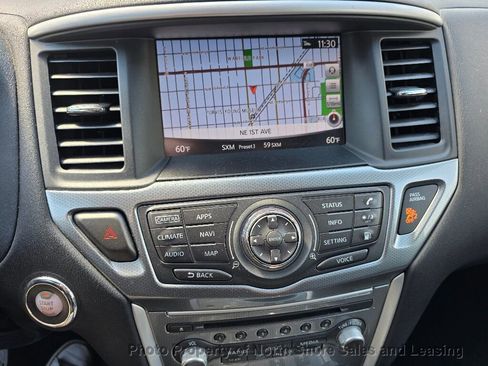 Used 2019 Nissan Pathfinder SL image 26