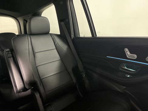 Used 2020 Mercedes-Benz GLS 450 4MATIC image 15