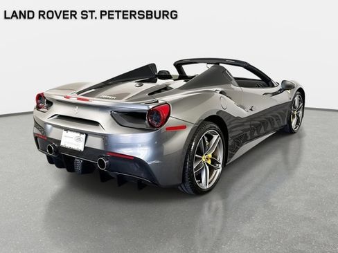 Used 2019 Ferrari 488 Spider image 5
