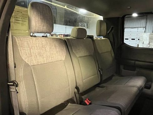 Used 2024 Ford F250 XLT w/ Camper Package image 24
