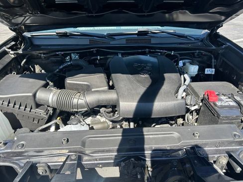 Certified 2023 Toyota Tacoma TRD Sport AWD/4WD image 25