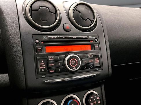 Used 2013 Nissan Rogue S FWD image 11