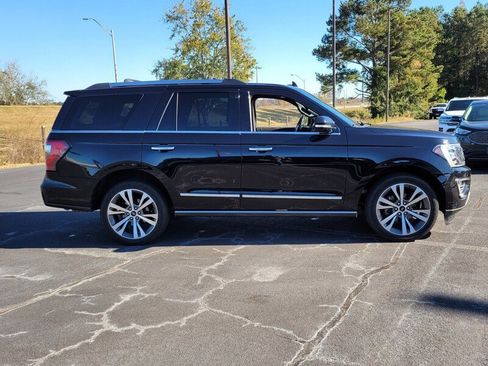 Used 2021 Ford Expedition Limited image 14