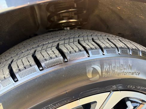 Used 2024 Lincoln Nautilus Reserve w/ Equipment Group 203A image 31