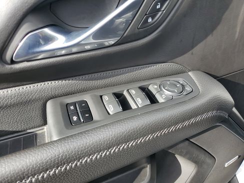 Used 2023 GMC Yukon XL Denali image 29