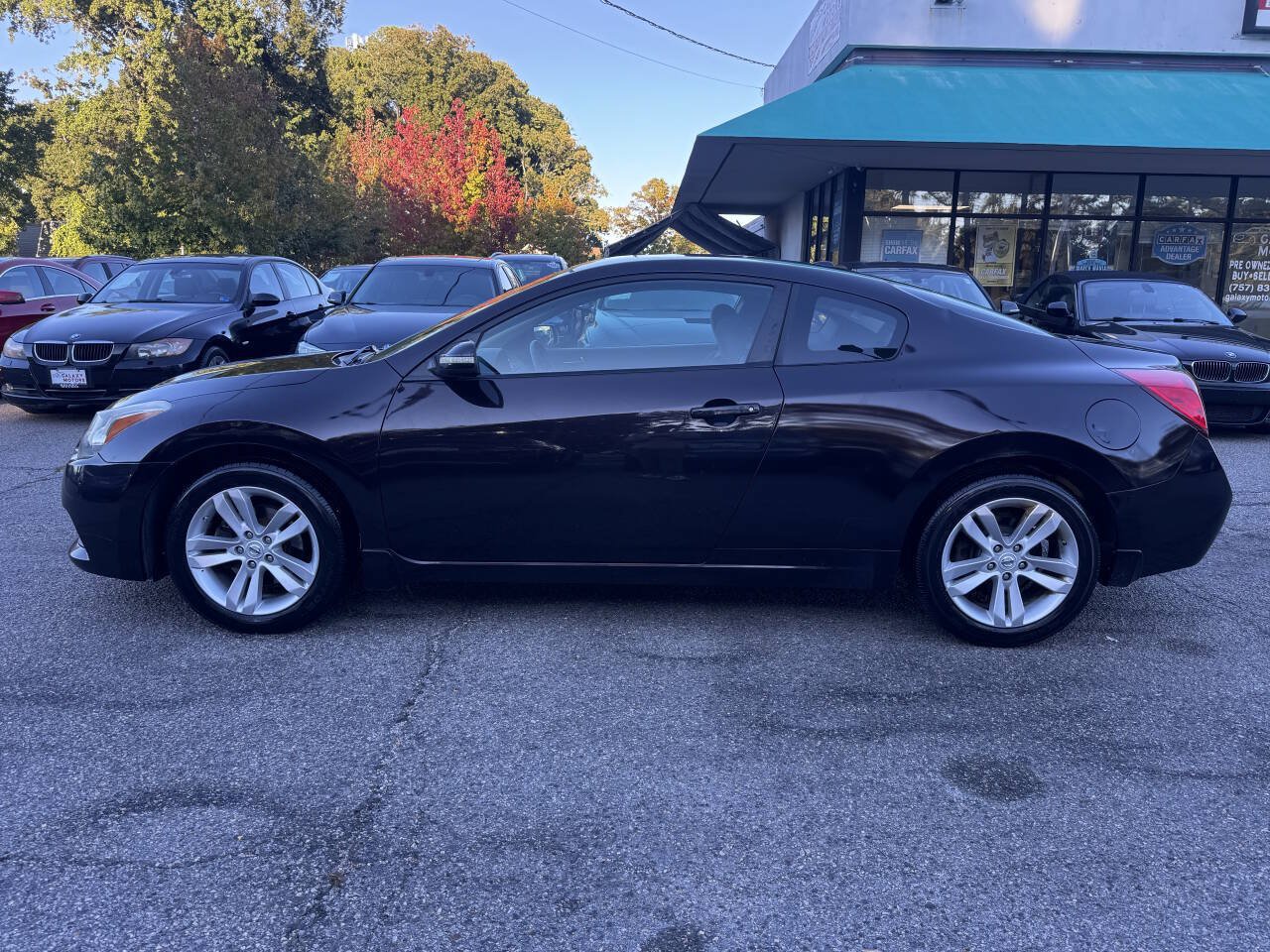 Used 2010 Nissan Altima 2.5 S w/ Premium Pkg FWD image 2