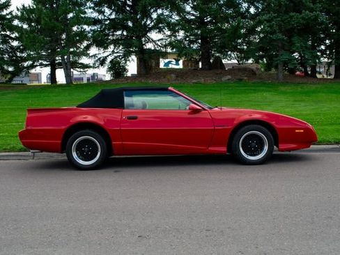 Used 1991 Pontiac Firebird Convertible image 7