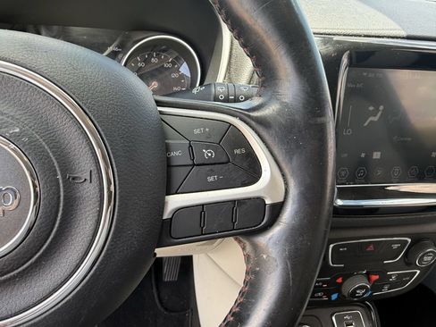 Used 2019 Jeep Compass Limited AWD/4WD image 15