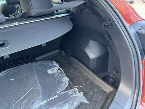 Certified 2024 Subaru Crosstrek 2.5i Limited w/ Crosstrek Mirror Package image 32