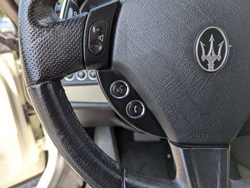 Used 2013 Maserati GranTurismo Convertible RWD image 16