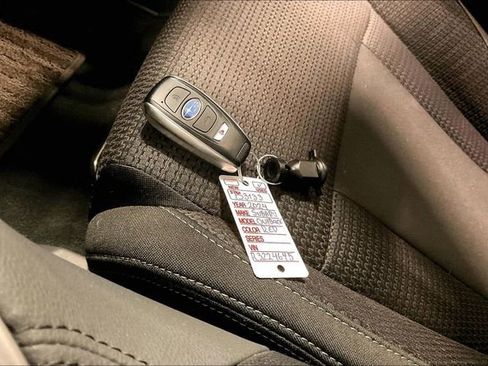 Used 2024 Subaru Outback Premium image 11