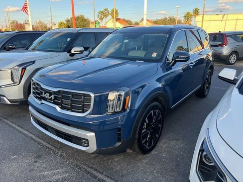 Used 2024 Kia Telluride SX image 2