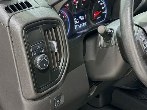 Used 2020 Chevrolet Silverado 1500 Custom w/ Custom Value Package RWD image 10