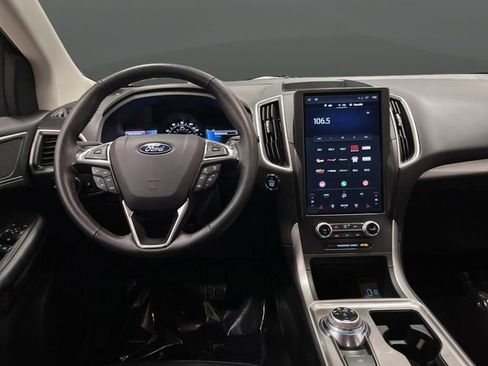 Used 2024 Ford Edge SEL image 5