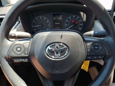 Used 2024 Toyota Corolla Cross L AWD/4WD image 19