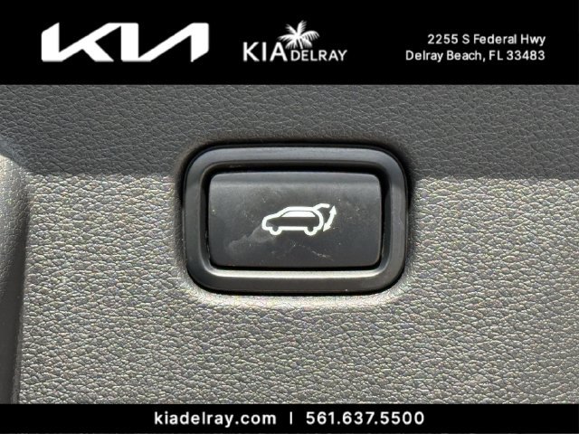 Certified 2025 Kia Sportage SX FWD image 9