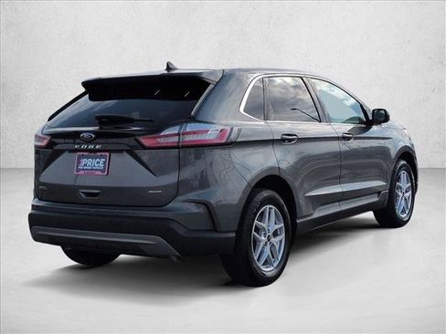 Used 2023 Ford Edge SEL image 5