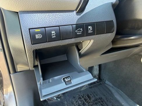 Used 2021 Toyota Camry SE w/ Audio Upgrade Package FWD image 13