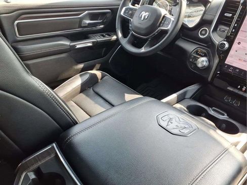 Used 2025 RAM 1500 Laramie AWD/4WD image 9