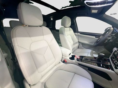 New 2026 Porsche Macan S AWD/4WD image 30