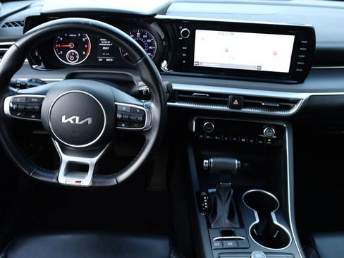 Used 2022 Kia K5 GT-Line image 11