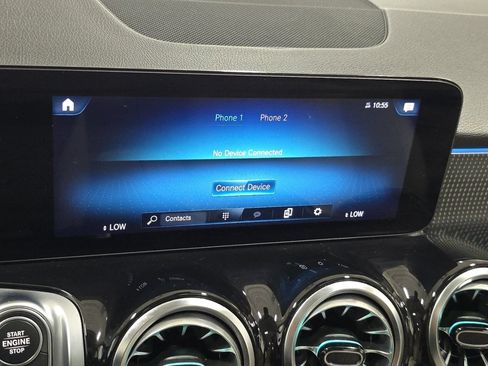 Used 2022 Mercedes-Benz GLB 250 4MATIC image 6