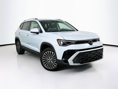 New 2025 Volkswagen Taos SE
