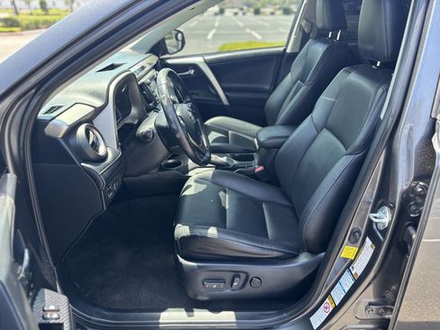 Used 2015 Toyota RAV4 Limited AWD/4WD image 13